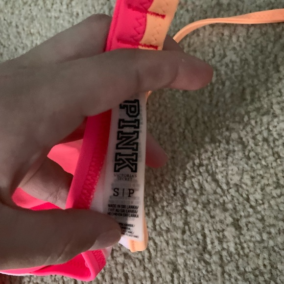 Bikini - Picture 2 of 2